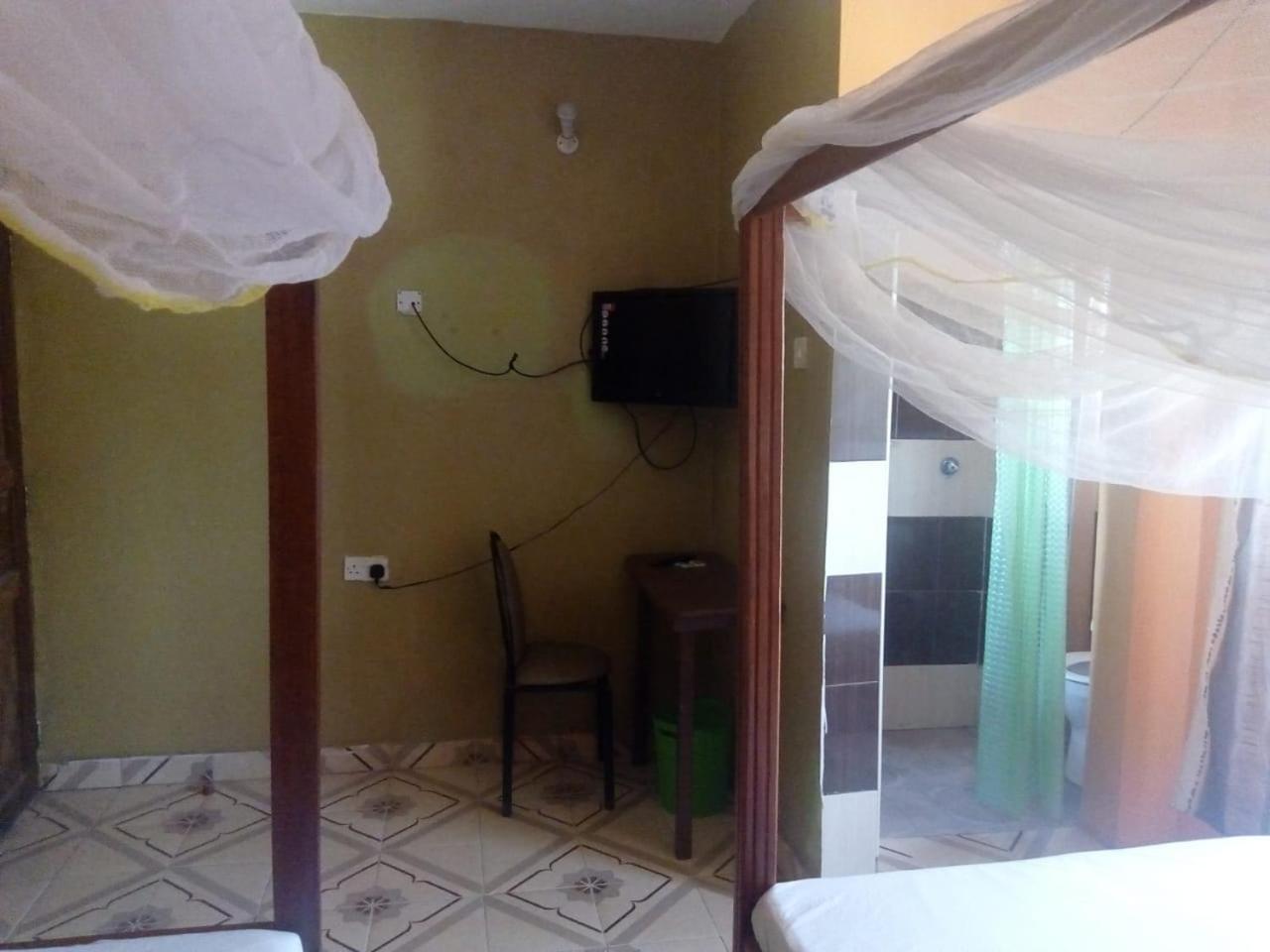 Viriko Boarding House Hotel Mombasa Eksteriør billede