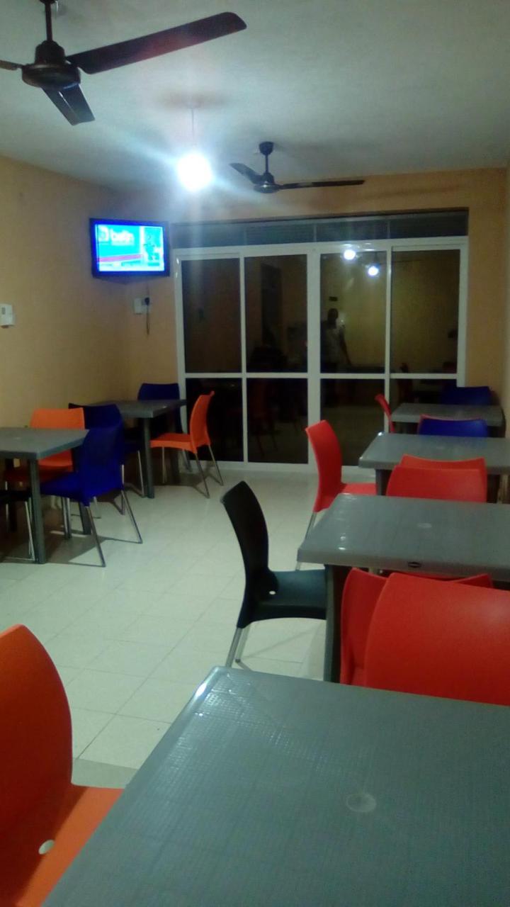Viriko Boarding House Hotel Mombasa Eksteriør billede