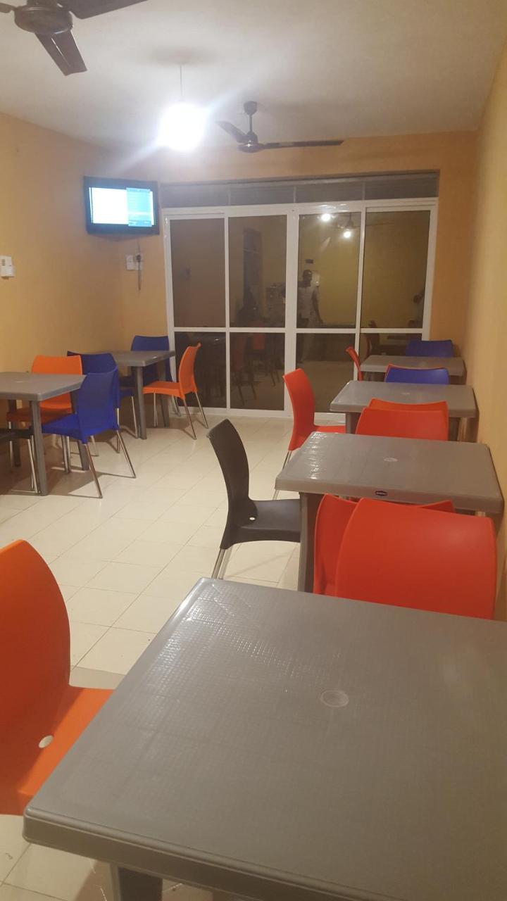 Viriko Boarding House Hotel Mombasa Eksteriør billede