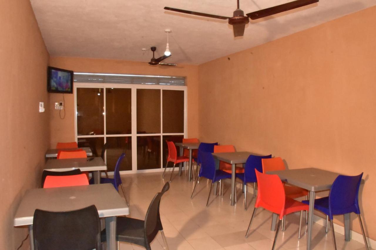 Viriko Boarding House Hotel Mombasa Eksteriør billede